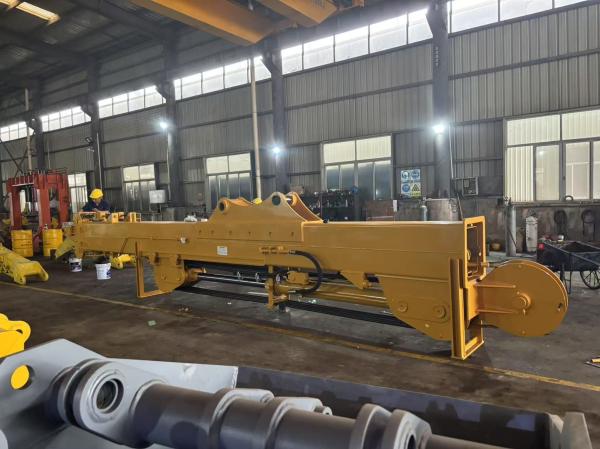 High Stregthen Steel 23M CAT330 Excavator Telescopic Arm For Deep Well Construction