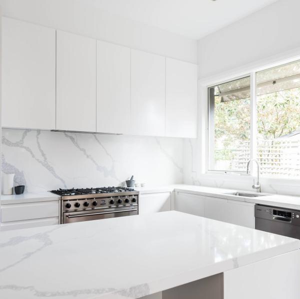 Factory Direct Modern Lacquer Finish Handless Modular Kitchen Cabinets