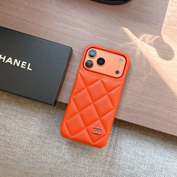 Coque simple motif litchi rouge-brun + argent modèle cc 13-17pm