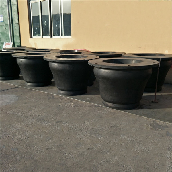 70% Deflection Weight 760kg Height 900mm Black Cone Marine Rubber Fender