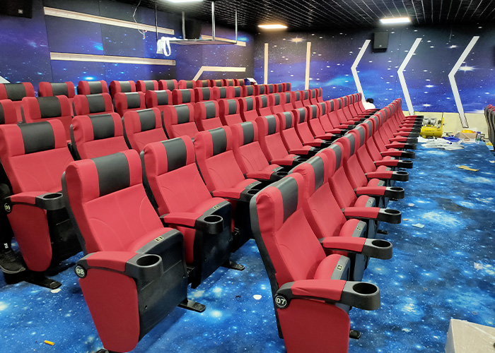 Места кинотеатра коммерчески софы Recliner театра складные с пластиковым держателем чашки