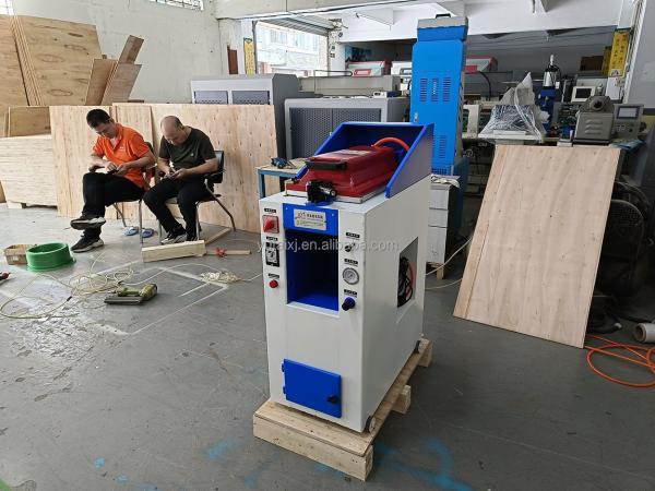 machine de fabrication de chaussures à airbag unique pour pressage de semelles de chaussures