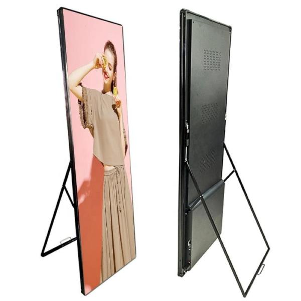 Display de cartaz LED de alto brilho P2.5 Full Colour Stand de publicidade 1/16 Cartão de parede de varredura