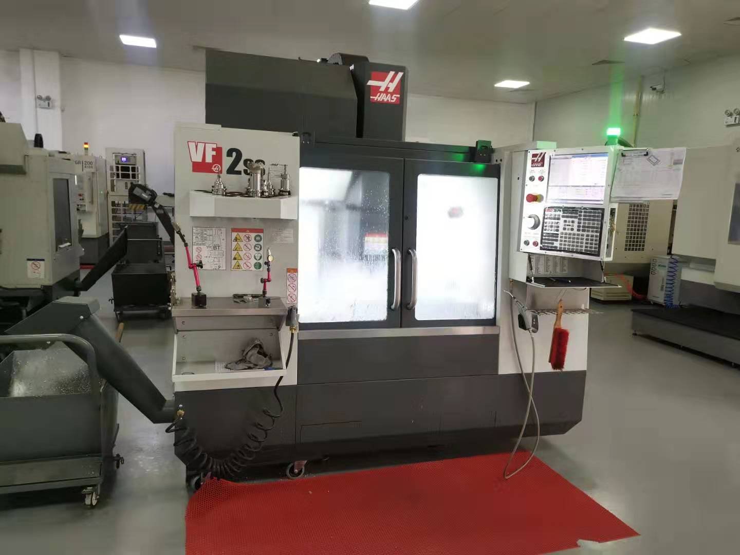 CNC Yijin микро- подвергая механической обработке обрабатывает алюминиевые поворачивая части на токарном станке
