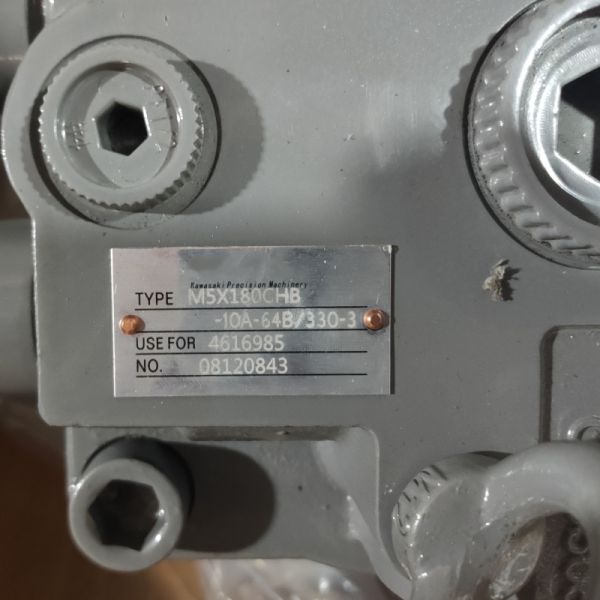 Original  Excavator Spare Parts 4616985 Oil Motor