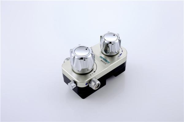 Public Bathroom Temperature Control Mixing Valve , Brown Body Thermostatic Hot Water Valve