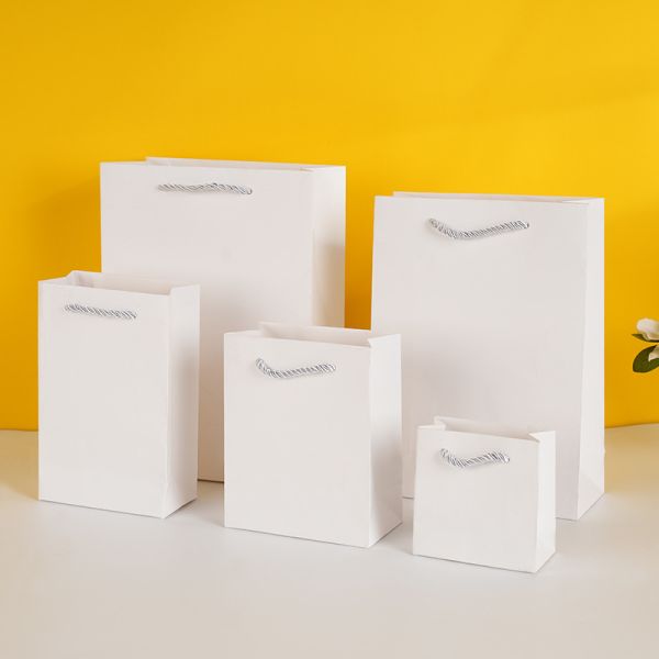 Specialty Paper Clothing Store Tote Bags Gift Tea Shopping Packaging Bags Custom-Made