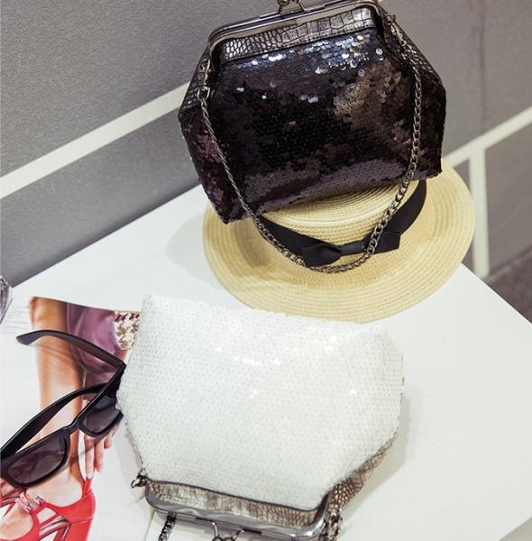 2016 sequined shoulder bag female alligator handbag new European and American fashion evening bag doctors bag tide