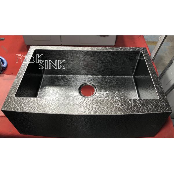 Non Fading Stainless Steel Black Apron Sink Modern Design Hammer Patterned Nano Embossing Wash Basins Customizable Size Kitchen Sink Supplier