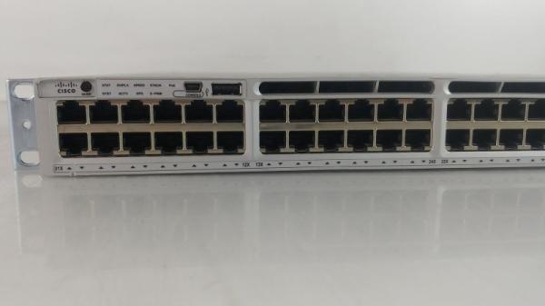 Cisco Catalyst 3850 Series 48 Port Ethernet UPOE  Layer 2 LAN Base Switch WS-C3850-48U-L