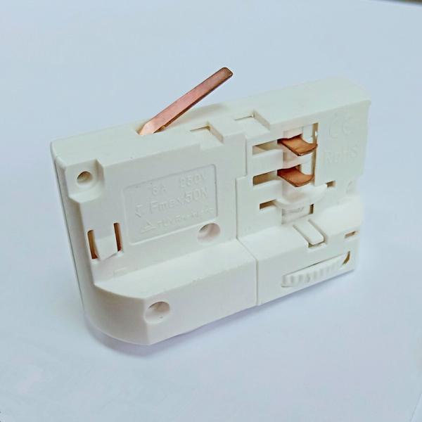 4 Wire 3 Phase Track Lighting Accessories CE TUV Track Light Adapter