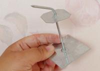 62mm galvanizou os pinos autoadesivos de aço da vara para instalar para espumar os painéis da isolação