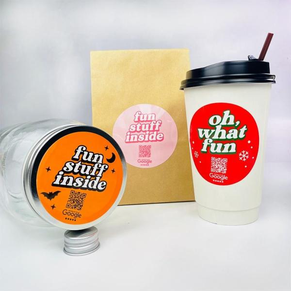 Печатные водонепроницаемые этикетки с логотипом для упаковки Водонепроницаемые рулонные виниловые наклейки Печать наклеек