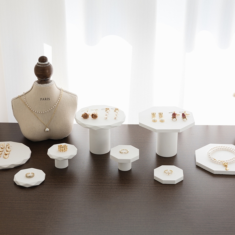 White Jewelry Display Set Jewelry Stand for Wedding Store Counter Showcase