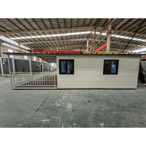 Quick Installation Double-Wing Insulated Expandable Container House with Galvanized Steel Frame for Construction Sites