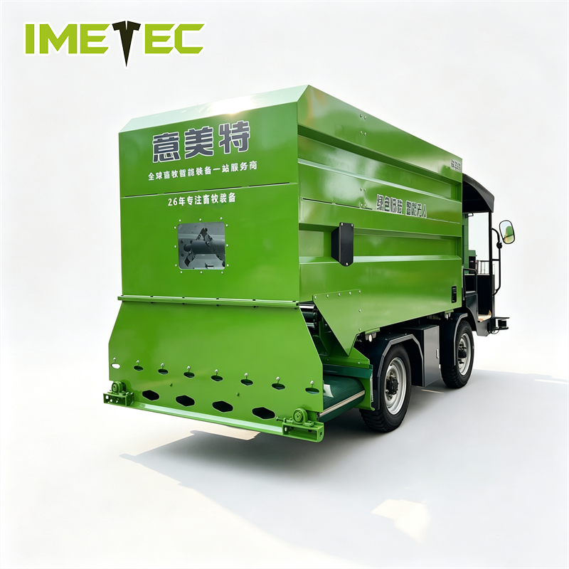 Pure Electric Autonomous Livestock Feeding Equipment Zero Emission For Goat Farm