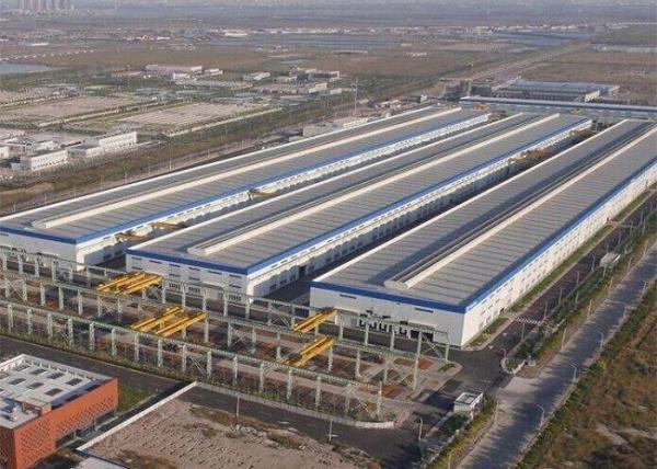 Earthquake Resistance Steel Structure Warehouse Hot - Dip Silver / White Color
