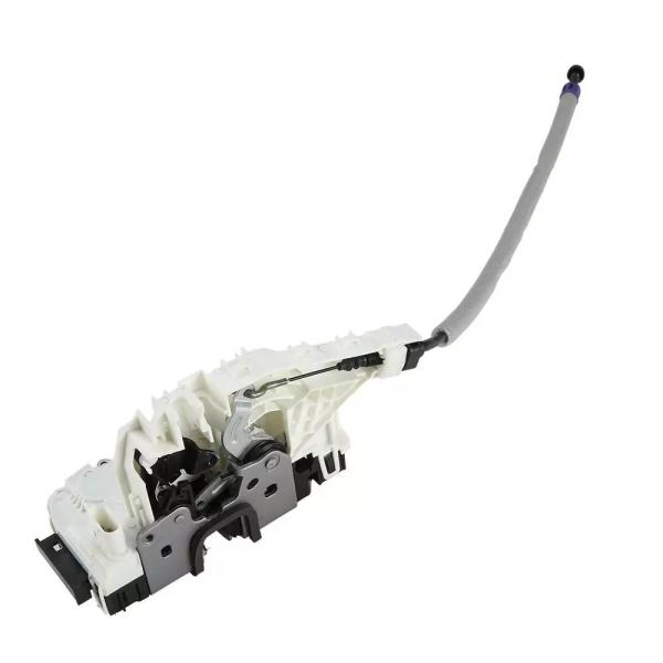 Автозапчасти 2047302835 2047303035 2047302935 Задние дверные блокировщики для Mercedes-Benz CLS220 A200 E320 GLK350 C350