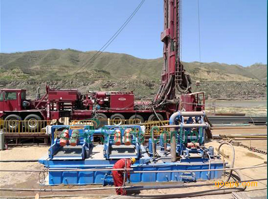 Система управления скид-установленная месторождением нефти твердая класс бака для хранения бурения нефтяных скважин стальной пластины 6mm сваривая дизельный огнеупорная изоляция шерстей утеса