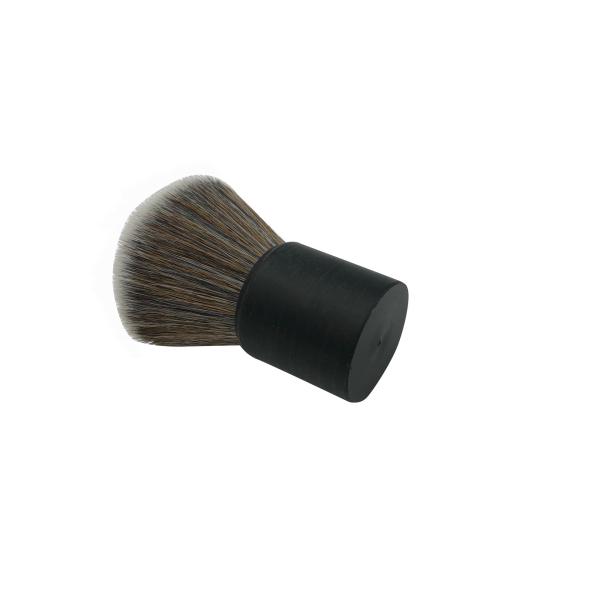 A beleza utiliza ferramentas a escova preta da composição de Kabuki das cerdas de nylon