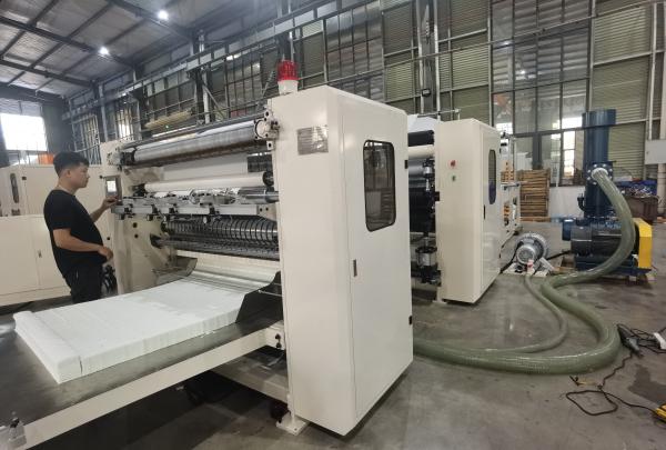N Machine à plier des serviettes à main 80-100m/min Ligne de production de stratification de colle