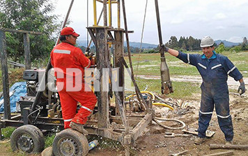 трейлер размера машины гидравлической воды 200m сверля небольшой установил