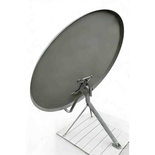90cm Ku Band Antenna for Satellite Communication with 10.7~12.75 GHz Frequency Range and Galvanized Steel Construction