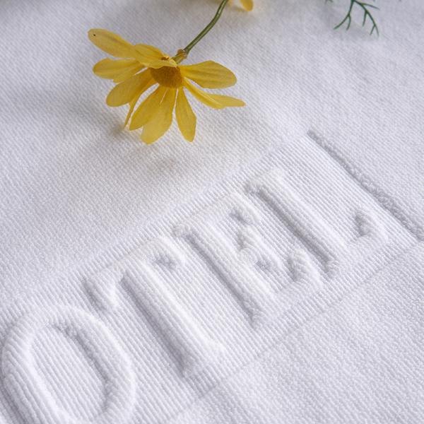 Non Slip Hotel Bath Mat Super Absorbent 32s Bath Mat For Five Star Hotel