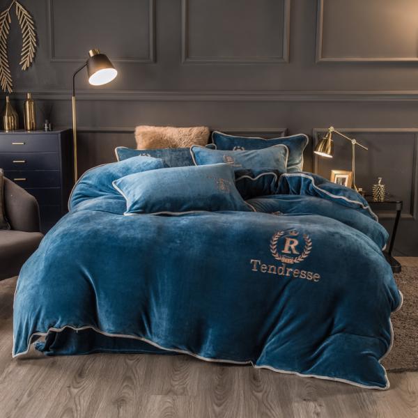 Home Grade Grade A Customized Solid Milk Velvet Embroidery Bonded Four Piece Set