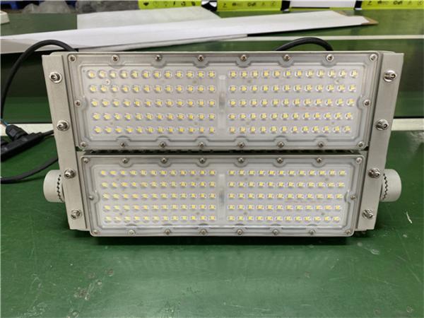 Da luz alta IP65 200W do mastro do diodo emissor de luz luzes de inundação exteriores brancas mornas do diodo emissor de luz
