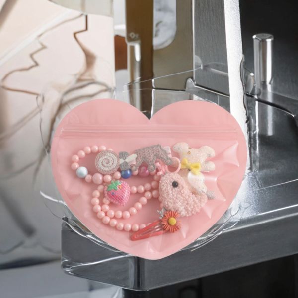 MOQ 100pcs Custom Printed Pink Heart-shaped Valentine's Day Candy Packaging Bag with Zipper Top Self-sealing Food Bag
