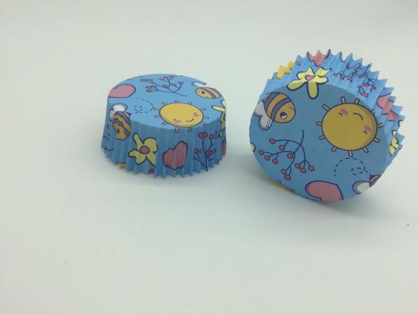 Cute Marine Greaseproof Baking Cups , Disposable Blue Cupcake Wrappers Organism Pet Inside