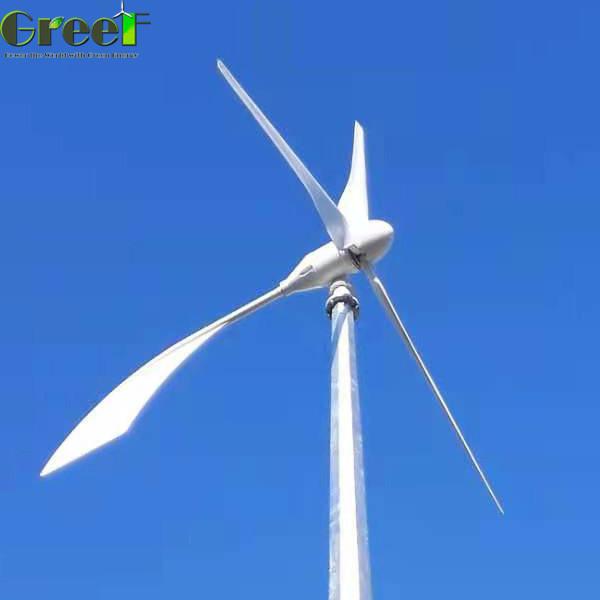 Fora do jogo horizontal híbrido 1KW do sistema da turbina eólica da linha central do vento solar da grade