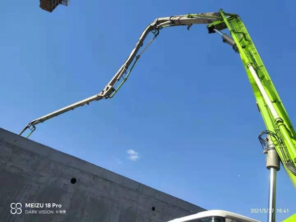 1370mm hauteur d'alimentation pompe mobile Zoomlion 56m pompe de seconde main avec rénovation