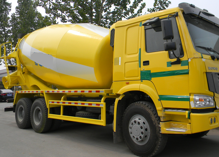 Тележка SINOTRUK HOWO 12CBM Euro2 371HP 6X4 LHD ZZ5257GJBN4048W конкретного смесителя
