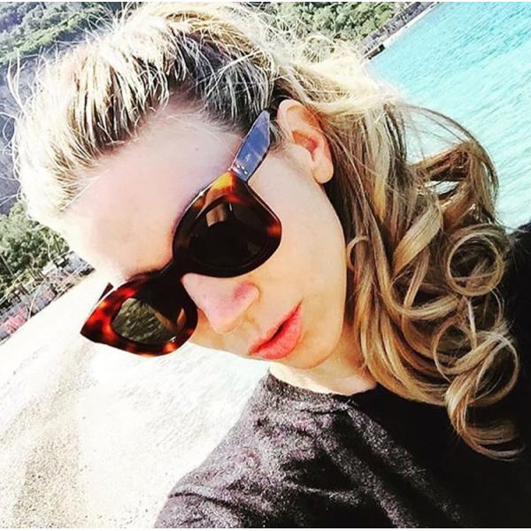 Butterfly Frame Sunglasses Fashionable Unisex Square Solaires