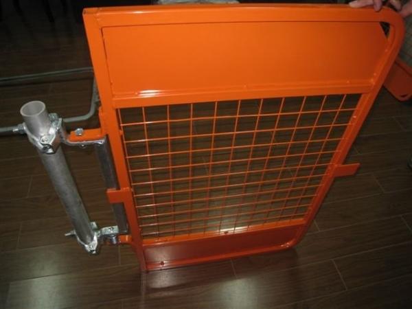 Safety Metal Scaffold Ladder Access Gates Power Coating / Galvanized Ladder Door