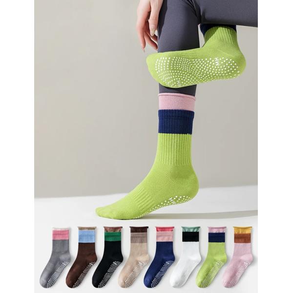 Colorier Gymnase Souliers de yoga non glissants Femmes Pilates Équipage Souliers de prise