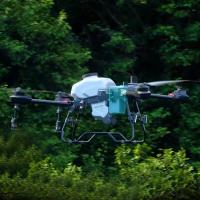 UAV agricoles polyvalents 55l Charge utile 75 minutes de vol pour les engrais et l'agriculture granulaire Drone Sprayer