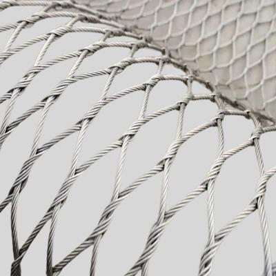 Maillage de câbles en acier inoxydable tissé entre eux