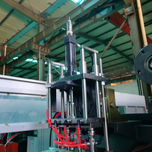 Automatic Extrusion Blow Machine With 20s/Pc Cycle Time 3 - 4 Die Head