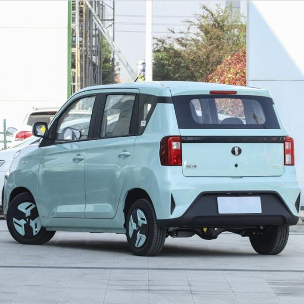 Convenient Charging Pure Electric Car Link 01 4-seater Lang Range Electric Vehicle