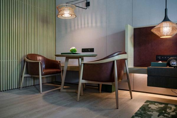 Instalação de móveis de apartamento de estilo resort resistente ao desgaste Sofá e cadeiras personalizados