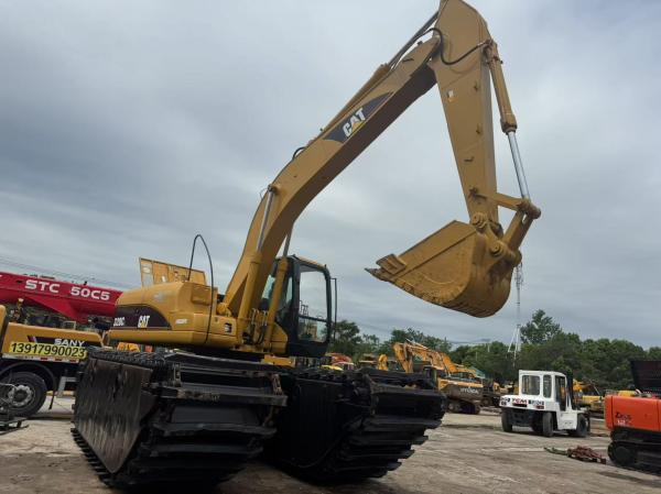 Used CAT 320CL Amphibious Excavator for Swamp and Dredging