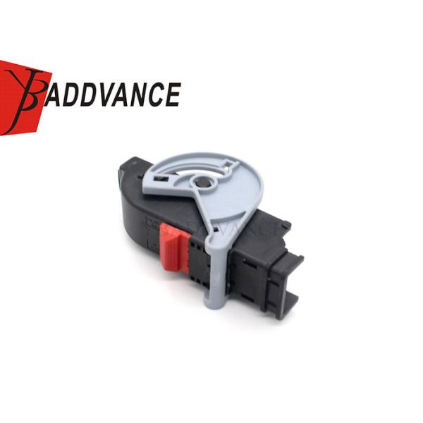 2209521-2 manière du noir PBT GF 46 de l'angle 180° pour la couverture des véhicules à moteur de connecteur