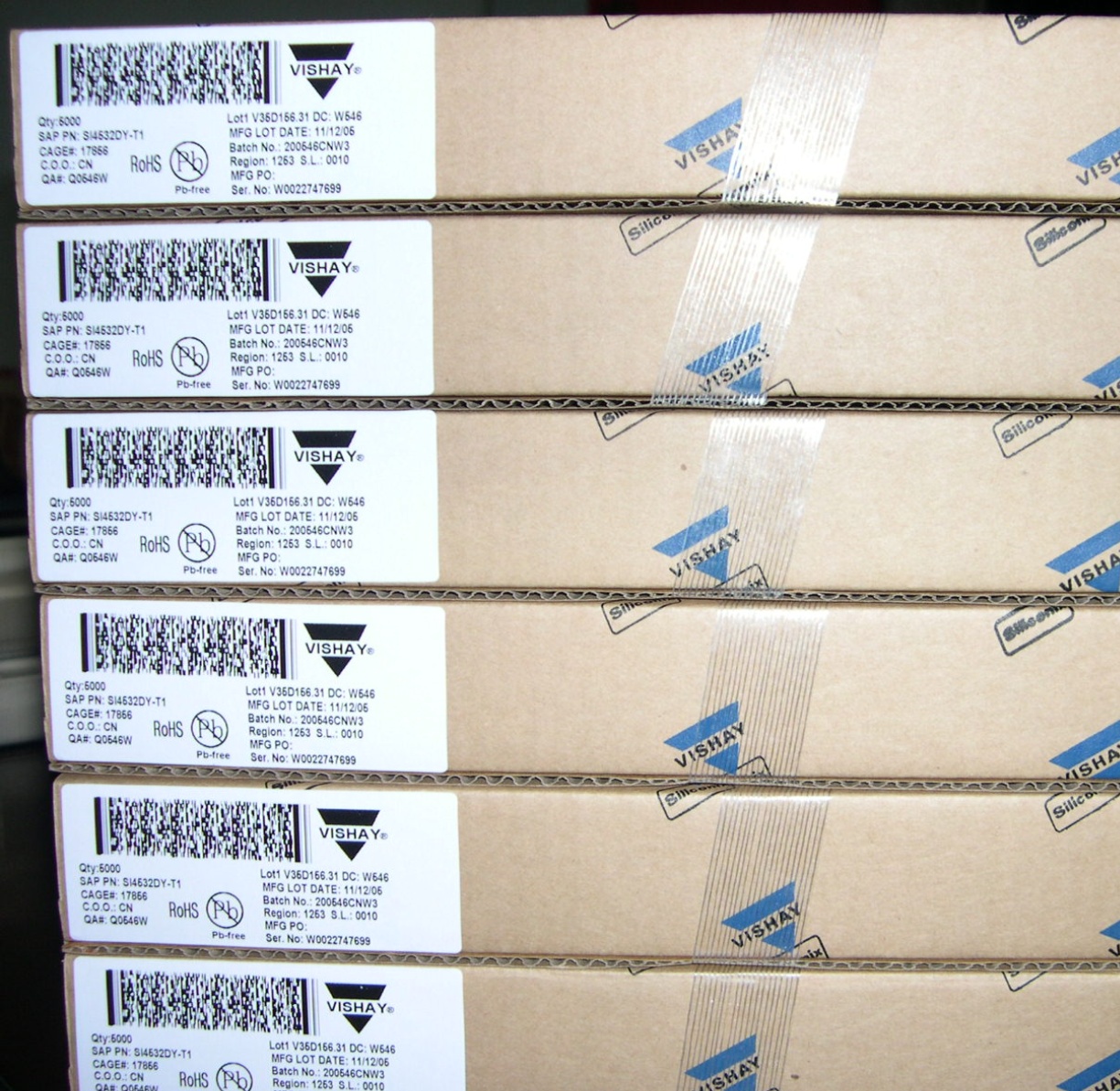 SI4632DY-T1 N-Channel 25V 40A (Tc) 3.5W (Ta) 7.8W (Tc) Наземная установка 8-SOIC