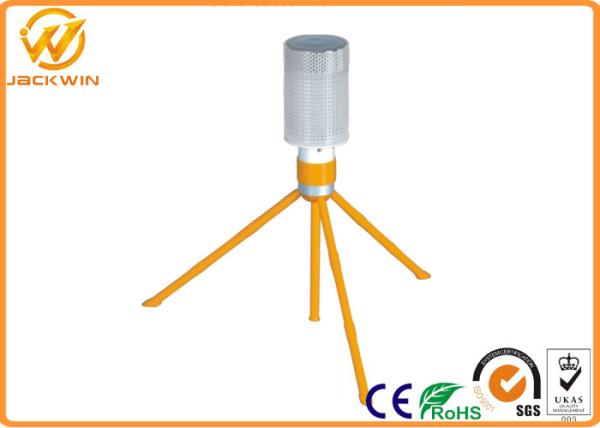 Traffic Safety Equipment LED Flashing Traffic Solar Barricade Warning Light High Brightness Anti Crush