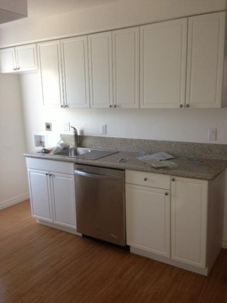 PVC kitchen cabinet，Thermafoil door panel，hot sales kitchen cabinet for project