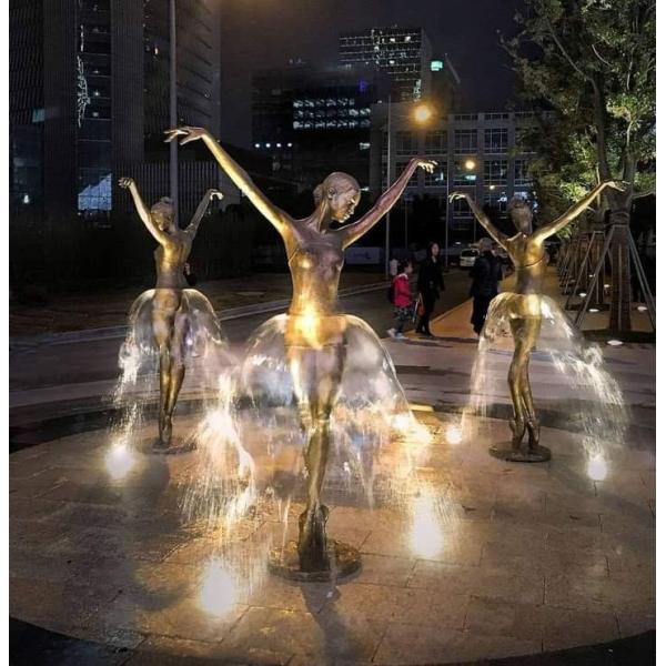 Outdoor Art Collectible Life Size Antique Bronze Statue Brown Bronze Fountains Sculptures for Public Space Sculpture