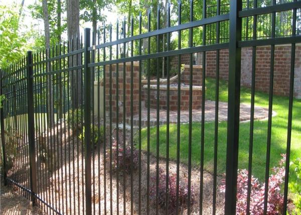 ISO9001 Steel Tubular Fencing , 2.1x2.4m 3 Rail Steel Fence